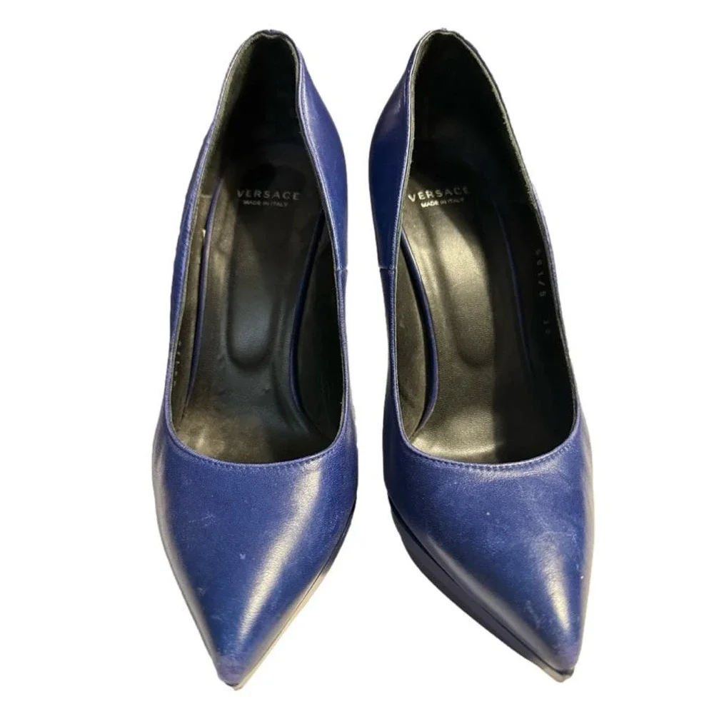 EUC! VERSACE‎ women’s blue leather heels - 36